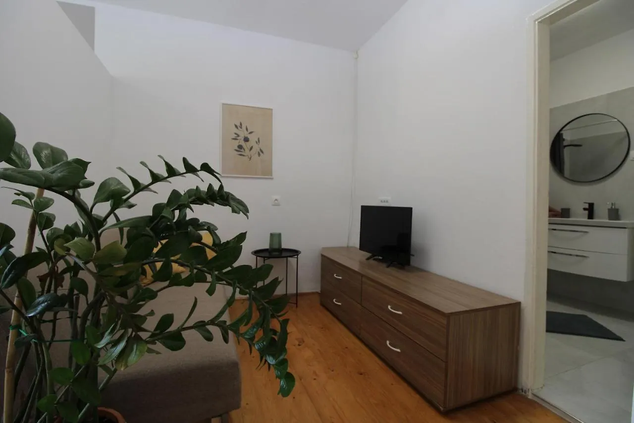 Apartment Padulj 1365 Pula